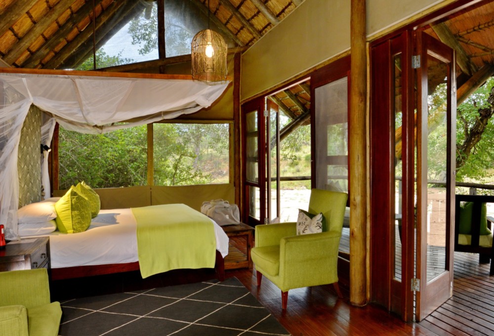 Rhino Post Safari Lodge